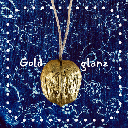Goldene Walnuss